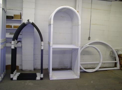 Extruded aluminum frame for stained glass